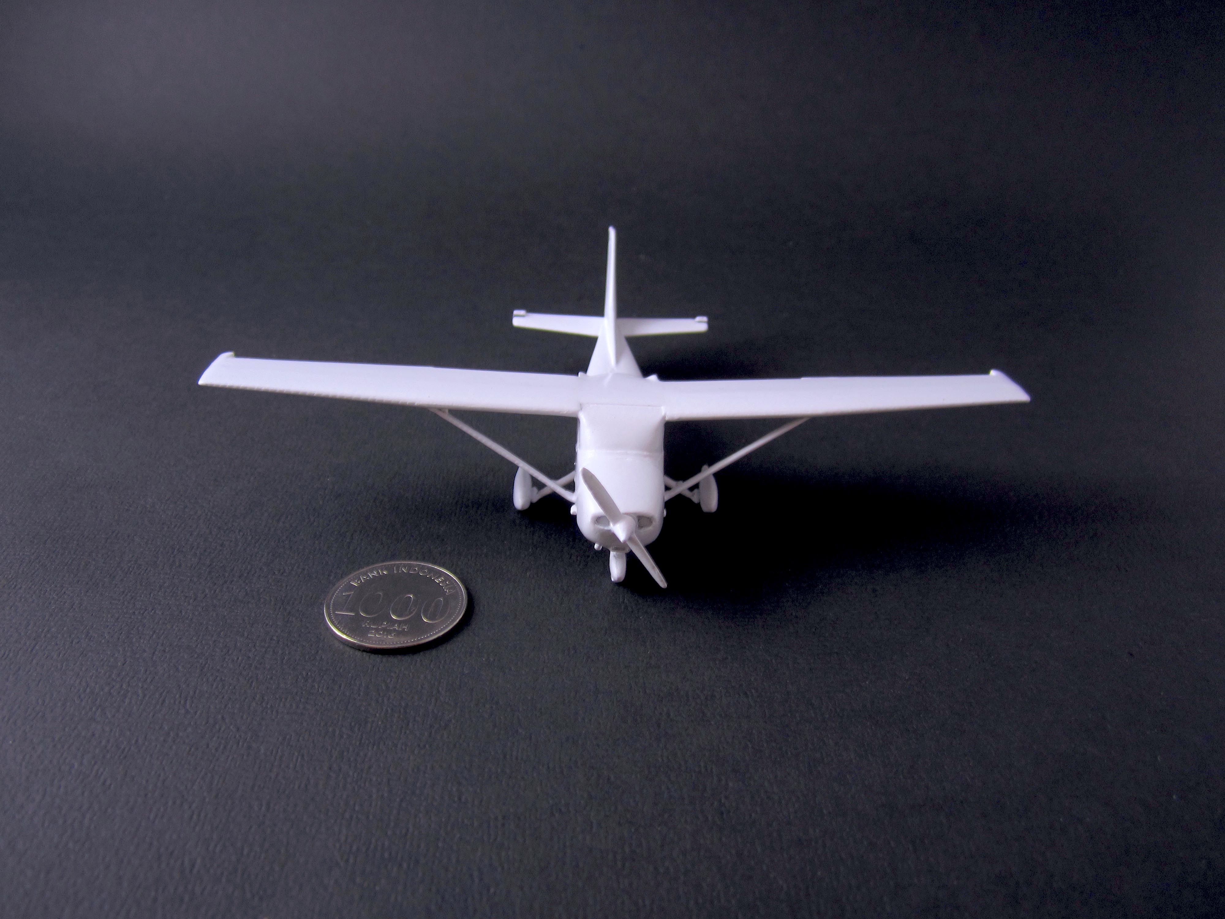 3D file Cessna 172 Skyhawk 1:72 ️・3D printable model to download・Cults